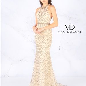 NWT UNWORN UNALTERED MAC DUGGAL GOWN